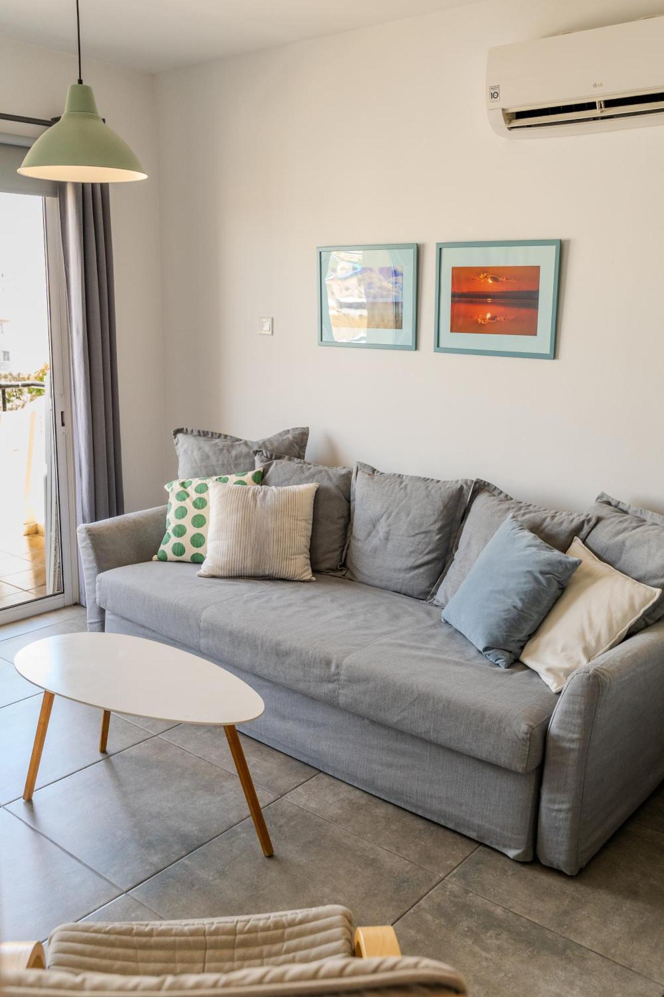 Апартаменты Blu Mackenzie 1 Bdr Flat With Pool Ларнака Экстерьер фото